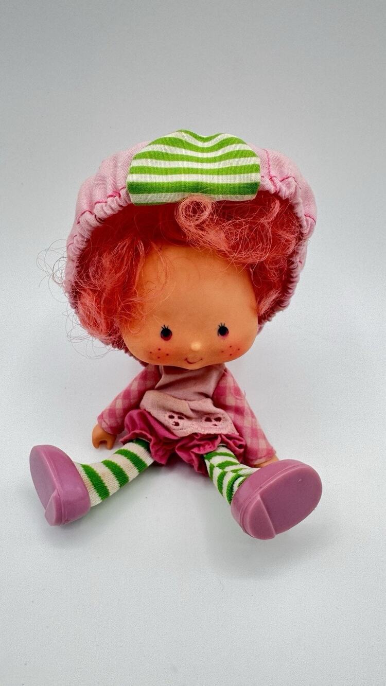 Vintage 1980s Strawberry Shortcake Raspberry Tart Doll